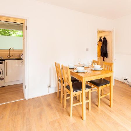 Sootheus - Cosy Surrey Quays Apartment London Exteriör bild