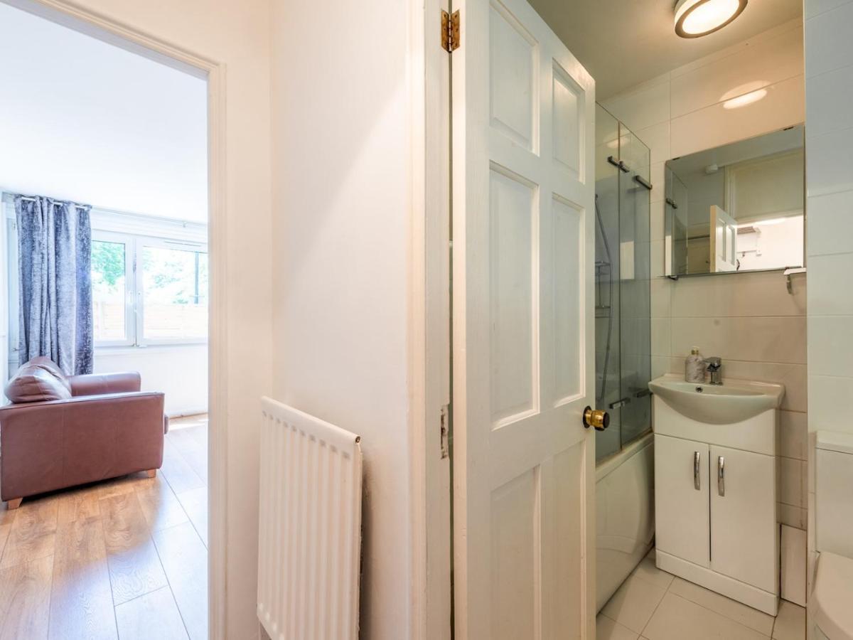 Sootheus - Cosy Surrey Quays Apartment London Exteriör bild