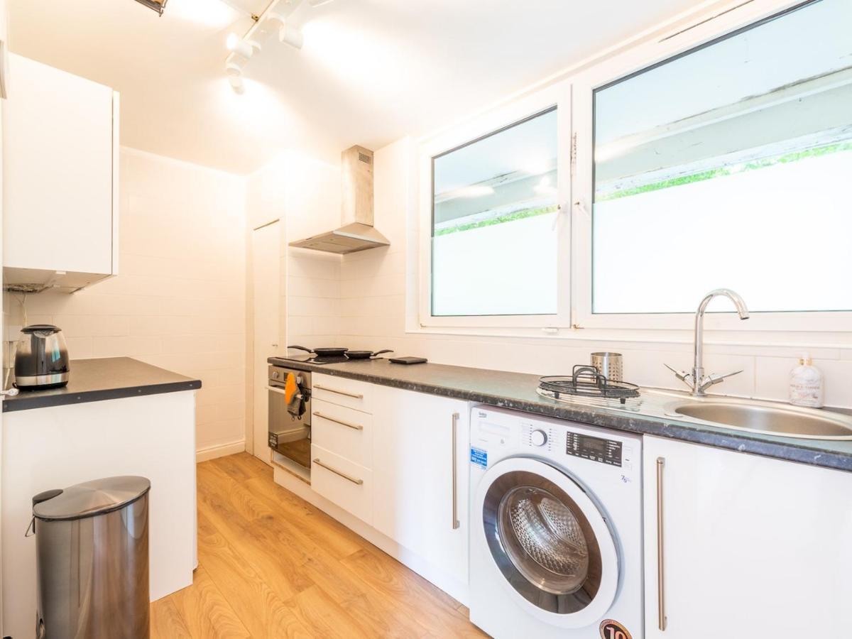 Sootheus - Cosy Surrey Quays Apartment London Exteriör bild