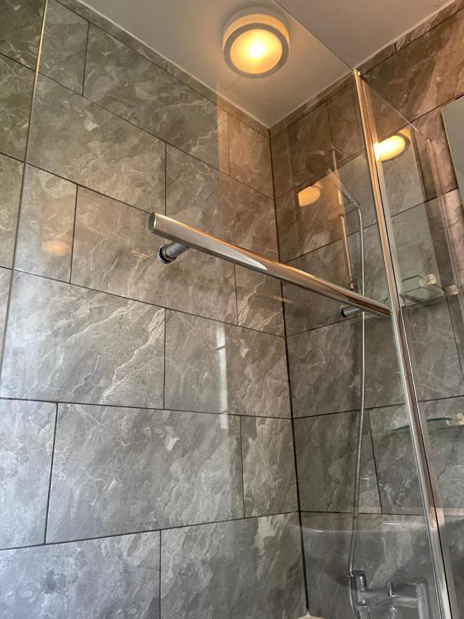 Sootheus - Cosy Surrey Quays Apartment London Exteriör bild