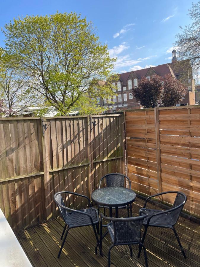 Sootheus - Cosy Surrey Quays Apartment London Exteriör bild